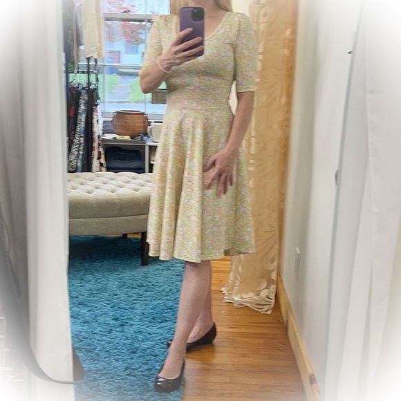 💕NWOT Pastel Lularoe Nicole Fit & Flare Dress💕 - Picture 4 of 14